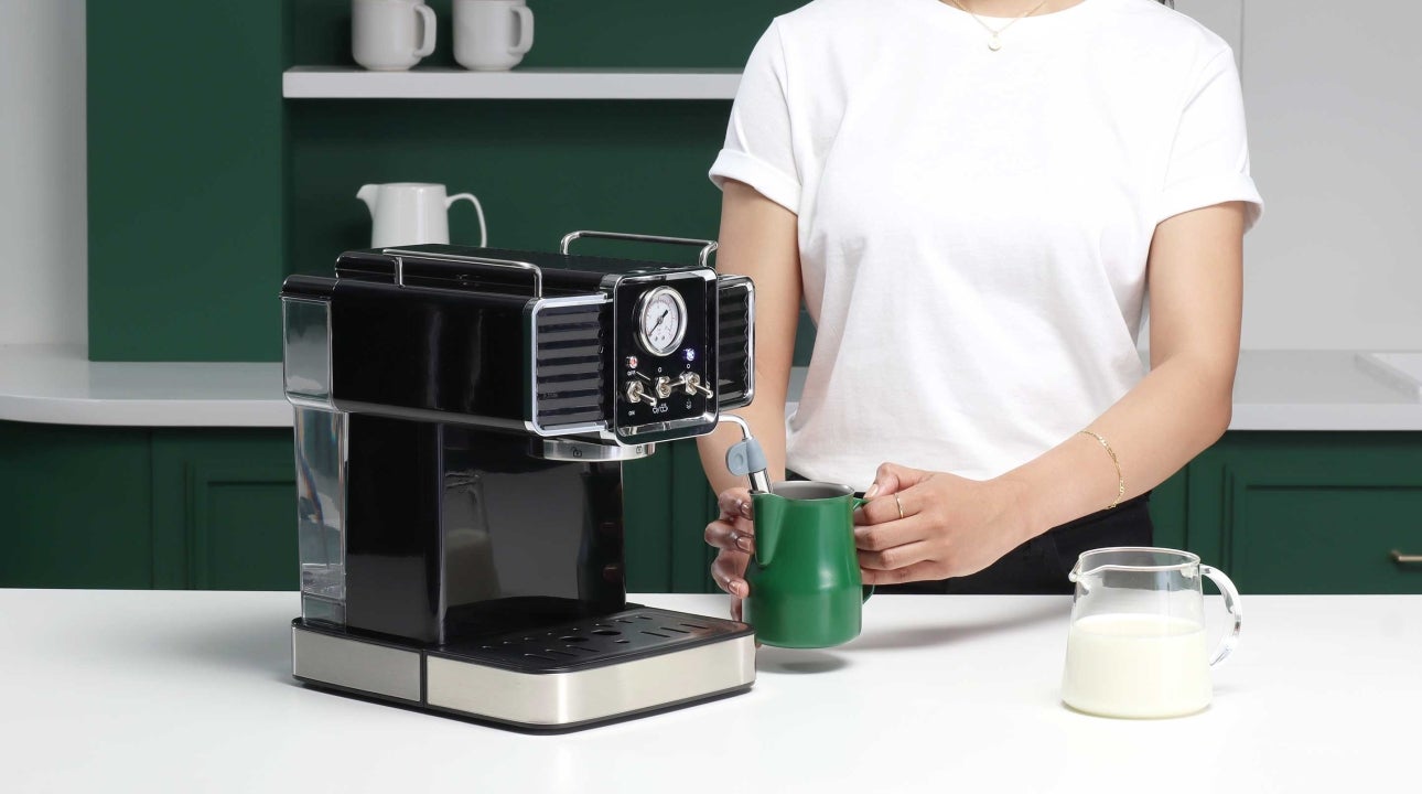 How To Froth Milk With A Steam Wand