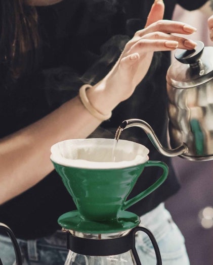 Preparazione tazzina caffè 