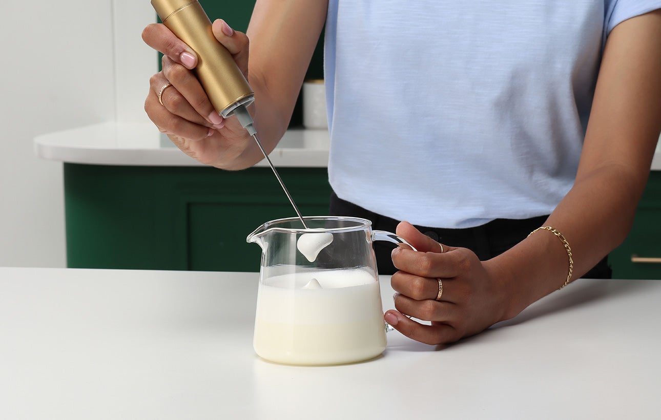 How to froth milk with an electric mixer 