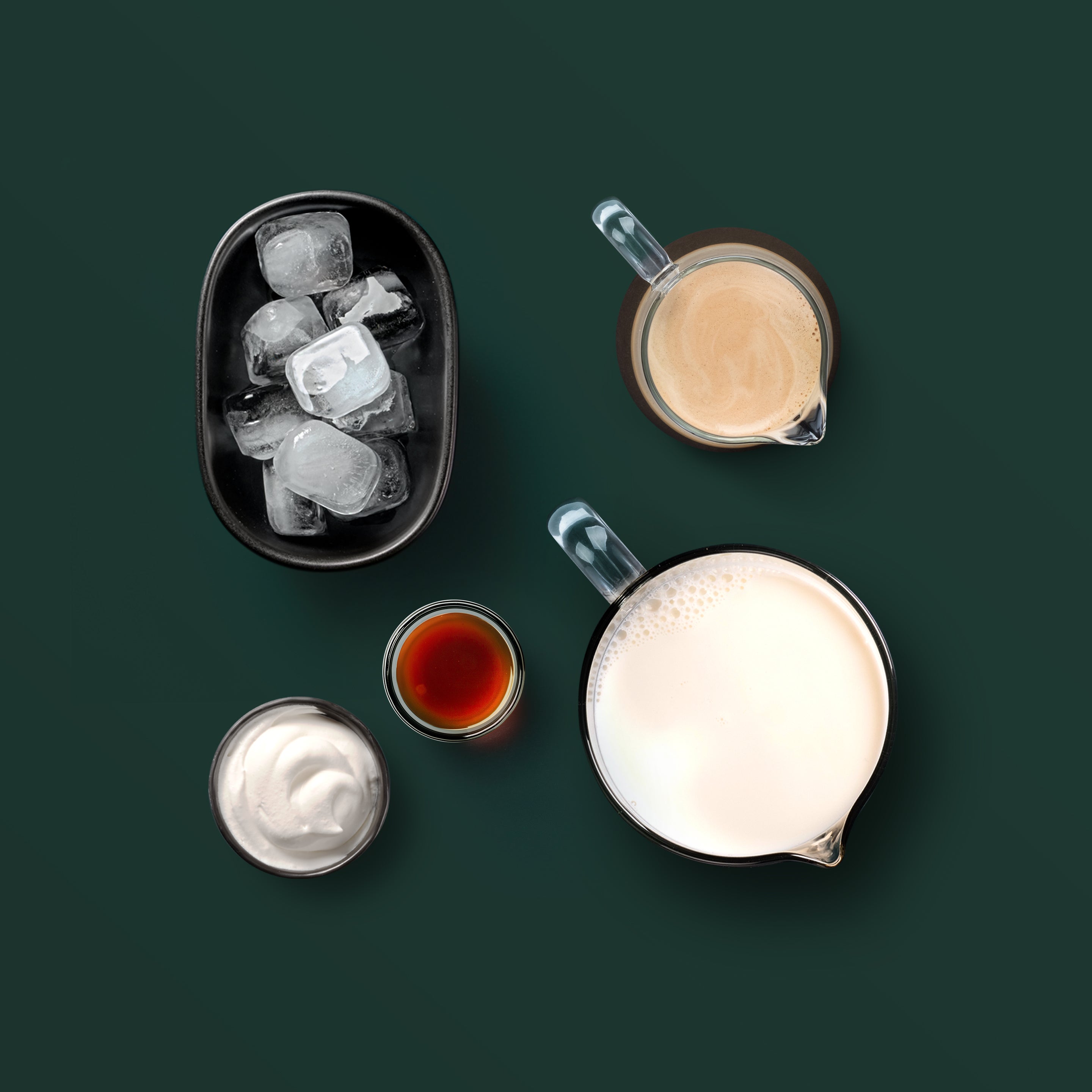 Mixat iskaffe med kola – ingredienser