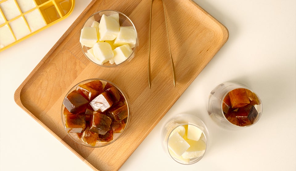 Custom ice cubes for café moments