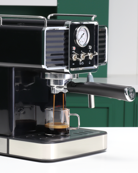 How to Use an Espresso Machine to Brew Espresso