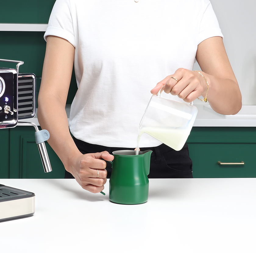 tryska na šľahanie mlieka 1