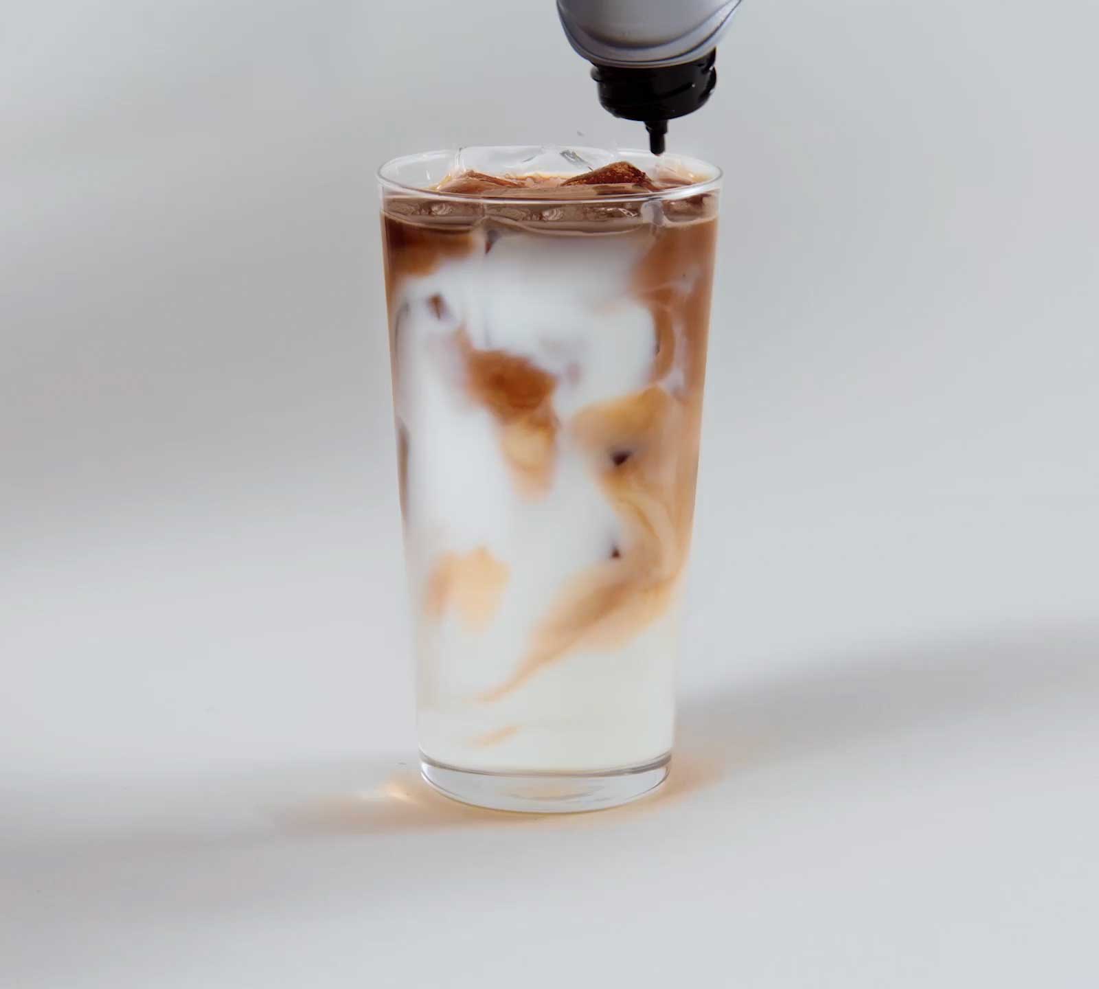 iced caramel macchiato starbucks prix